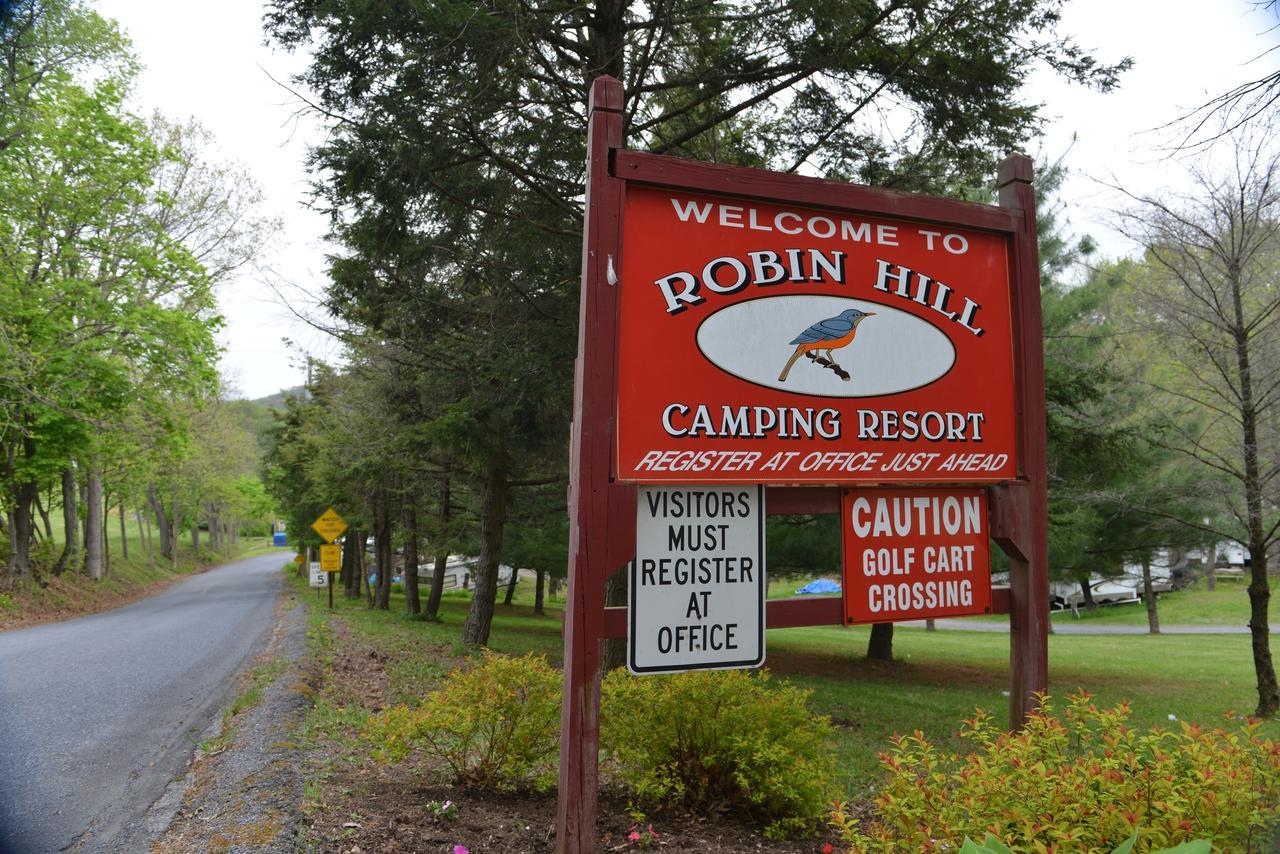 Robin Hill Camping Resort One-Bedroom Cottage 8 Lenhartsville Dış mekan fotoğraf